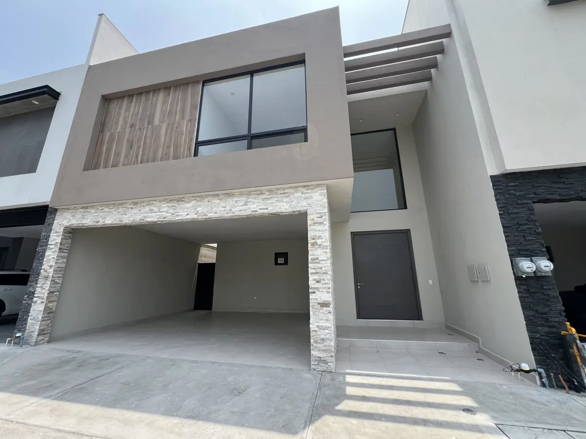 Casa en Renta en Los Cristales, Monterrey, Nuevo León